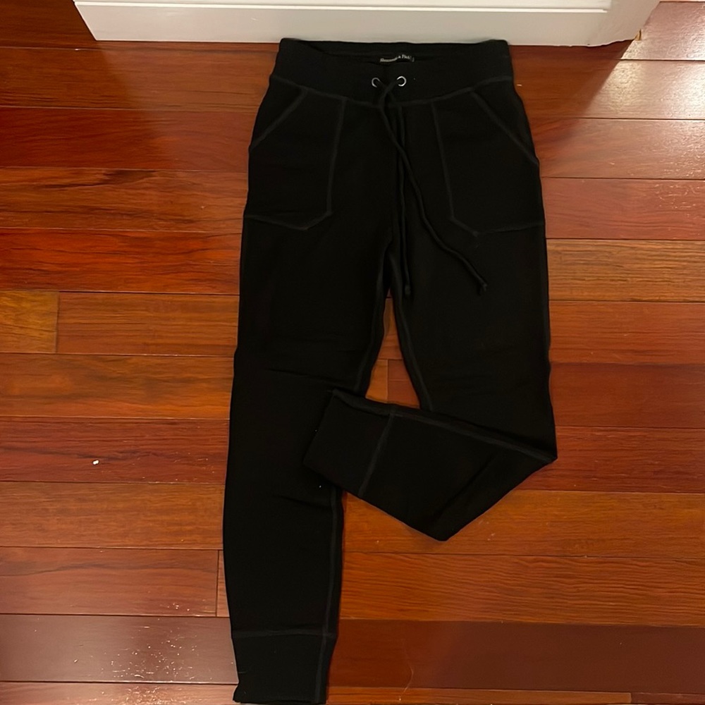 Abercrombie Fitted Sweats